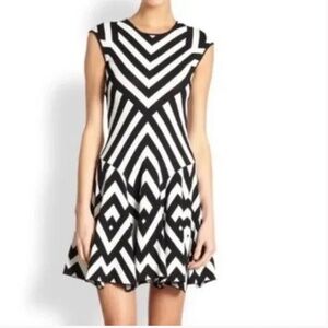 RVN Black & White Chevron Striped Knit Mini Dress Cap Sleeve Drop Waist Sz S